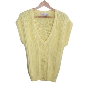 Vintage Paul Harris | Butter Yellow Cable Knit V-neck Sweater Vest Size Medium
